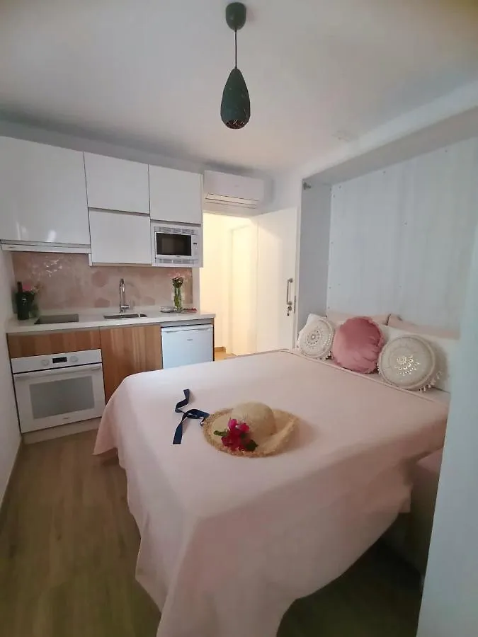 Marixa Room Nerja Spanje