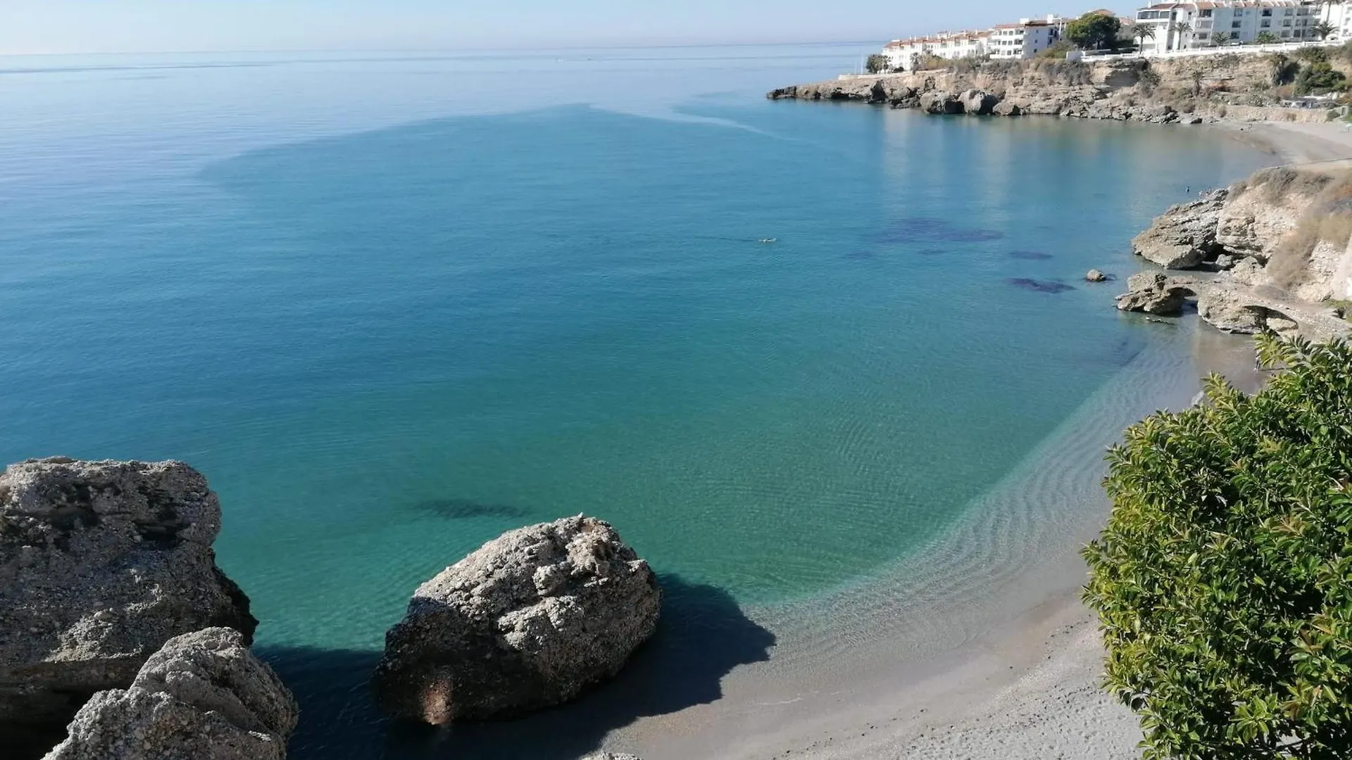 Marixa Room Nerja Spanje
